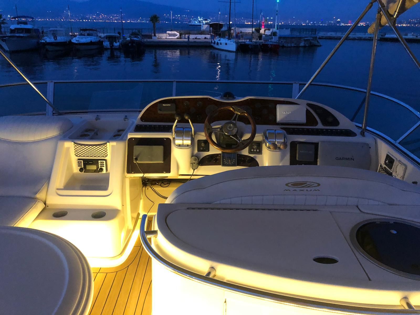 Maxum 4600 SCB | 14 MT | MY.1998 | CMX YATÇILIK